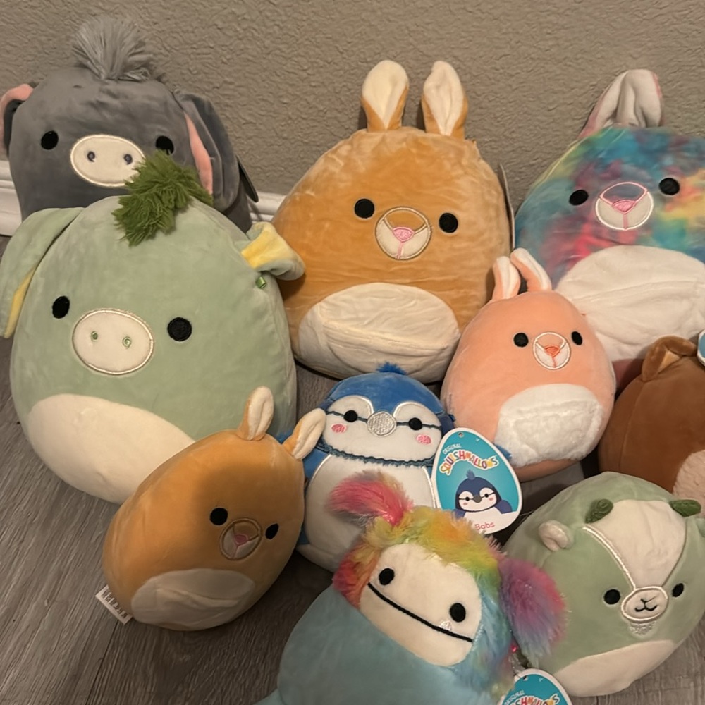 Squishmallow bundle - Picture 2 of 3